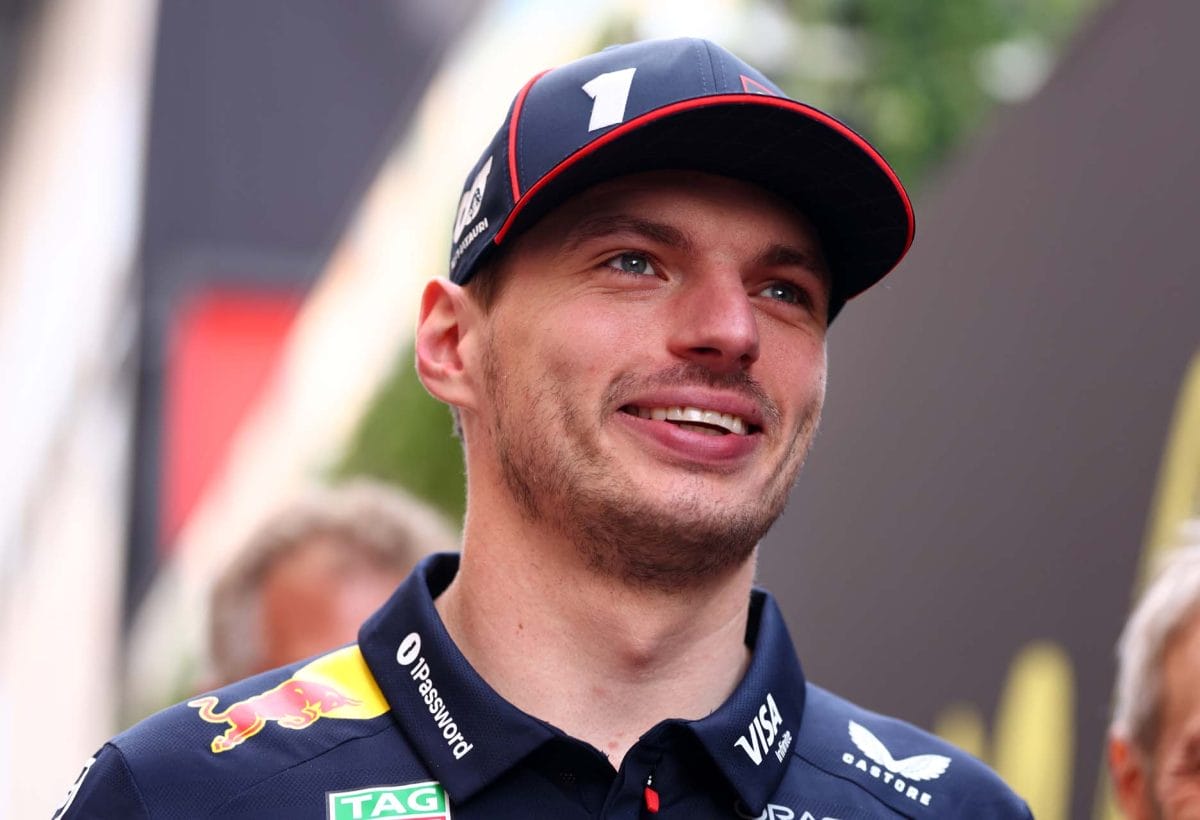 Az ajtó bezárul: A sorsforduló Barcelonában – Verstappen F1-es jövője veszélyben