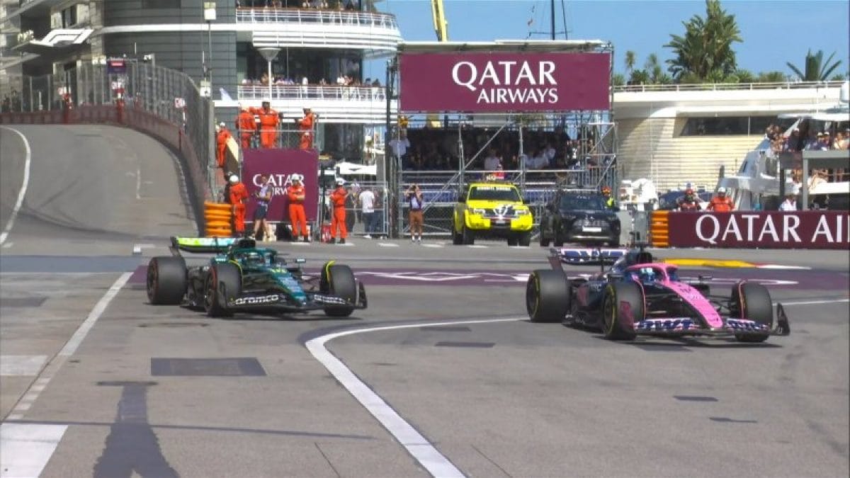 Stroll további három pozíciós rajtbüntetést kapott