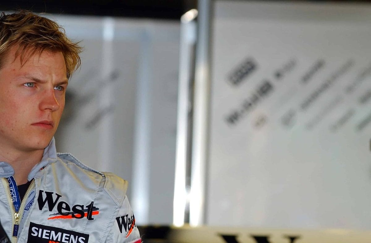 Az „Életveszélyes McLaren: Räikkönen 22 év után árulta el, mi volt a végső csepp” cím hatásos lenne errőre az íráshoz.