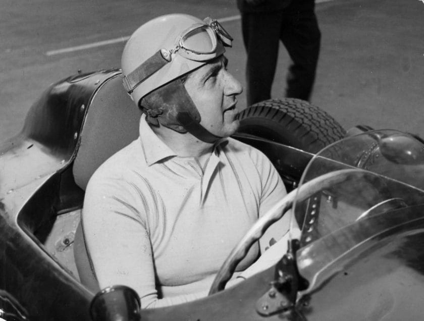 A története egy tragikus véget ért: Ferrari legendás pilótája a tenger mélyére zuhant