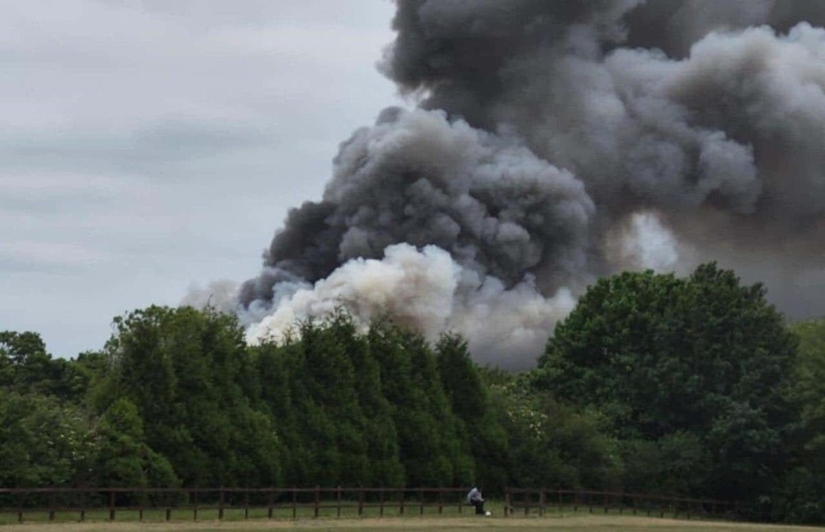 Tragédia a McLaren bázisánál: Halálos tűzvész a csapat versenyhétvégéjét is veszélyezteti