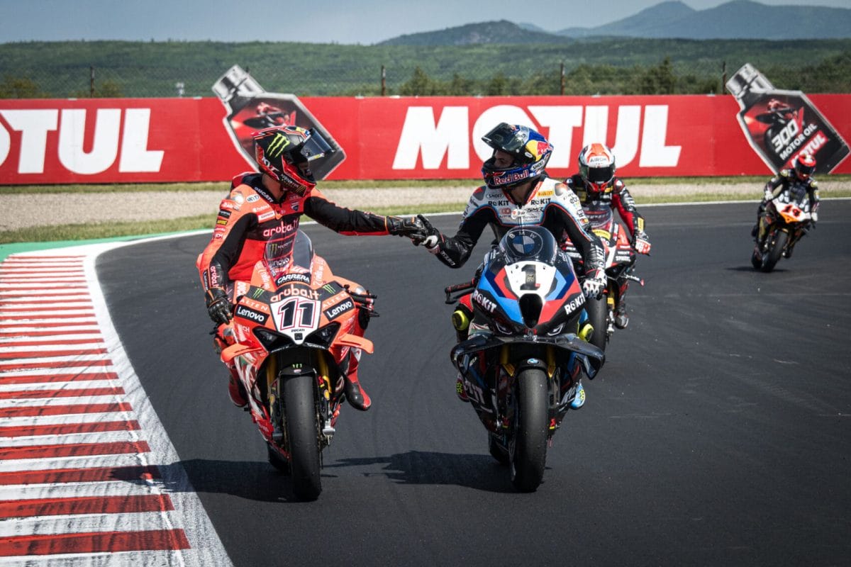 A dühös Razgatlıoğlu elmondta, mi okozta szoros vereségét, Bulega motorja sokat javult a hétvégén