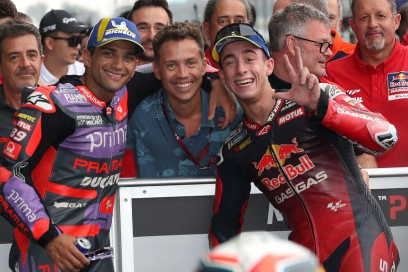 Pilótapiac körüli vihar – Egy menedzser gyors karrierjének története