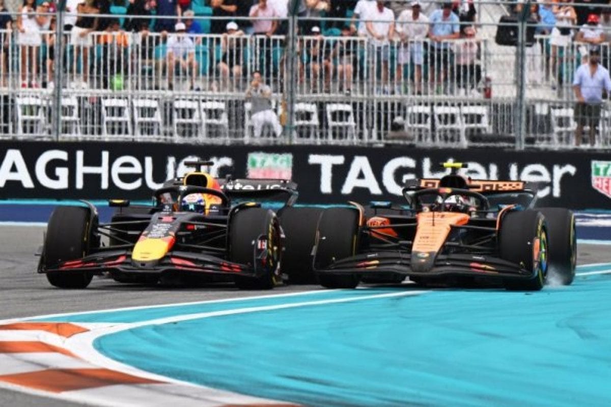 A Hill Verstappen párbaj: A versenyzés másként