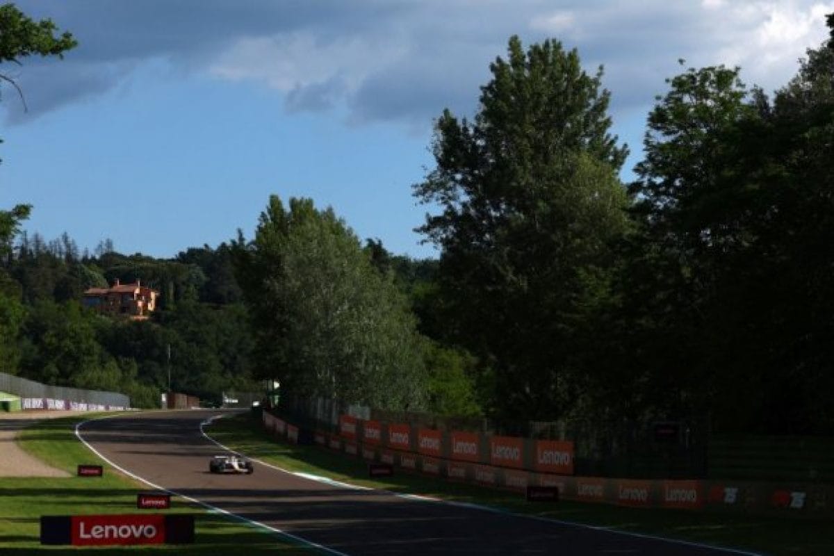 Átvezetés az Imolai Pálya Fontos Tudnivalóin