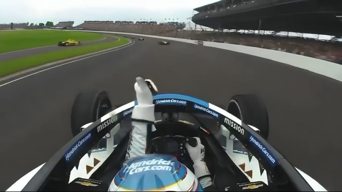 Veszélyes és katasztrofális momentumok az Indy 500 versenyen