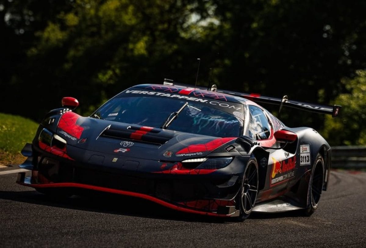 Verstappen már második körében csúcsidőt ment a Nordschleifén