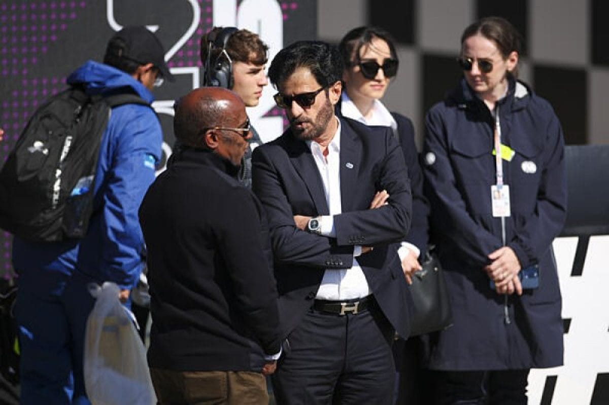 Az FIA-nál kaphat pozíciót Lewis Hamilton édesapja