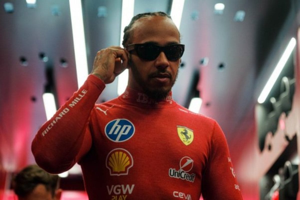 Ambiciózus Hamilton elégedetten célba veszi a dobogót