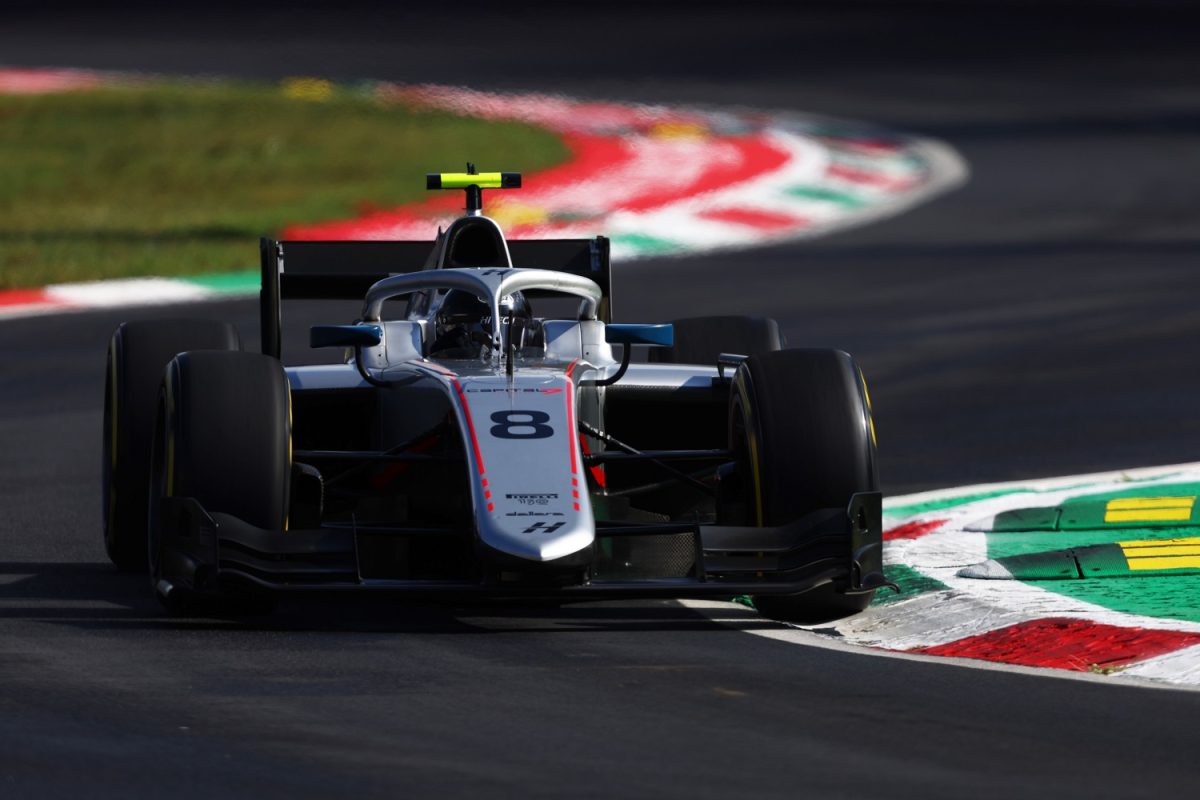 Kifogástalan cím: „Káprázatos mennyiségű készpénz talált a F1-es csapatfőnök letartóztatott rokonánál