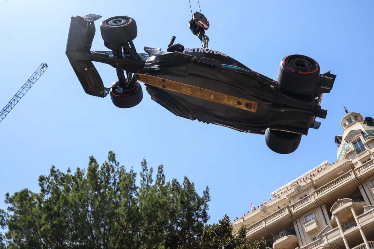 Az örök klasszikus: a titánból készült kopólemez-betétek továbbra is a Forma-1-ben maradnak