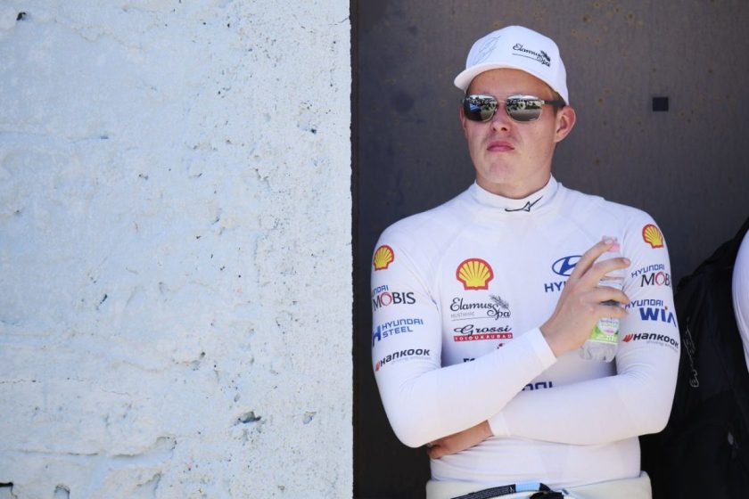 Tanak lendületben maradt az Akropolisz Rallyn a vasárnapon is