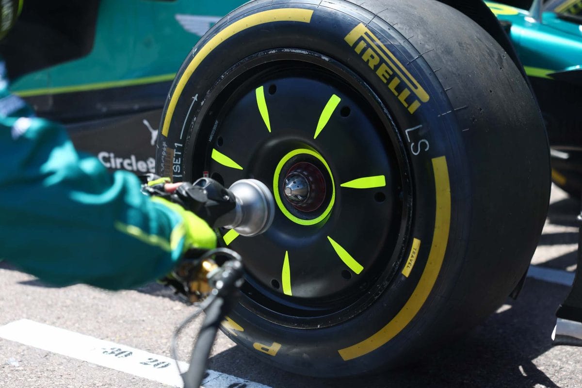 Pirelli döntő: Csapatok dilemmában állnak a lágy vagy közepes gumikkal az időmérő előtt