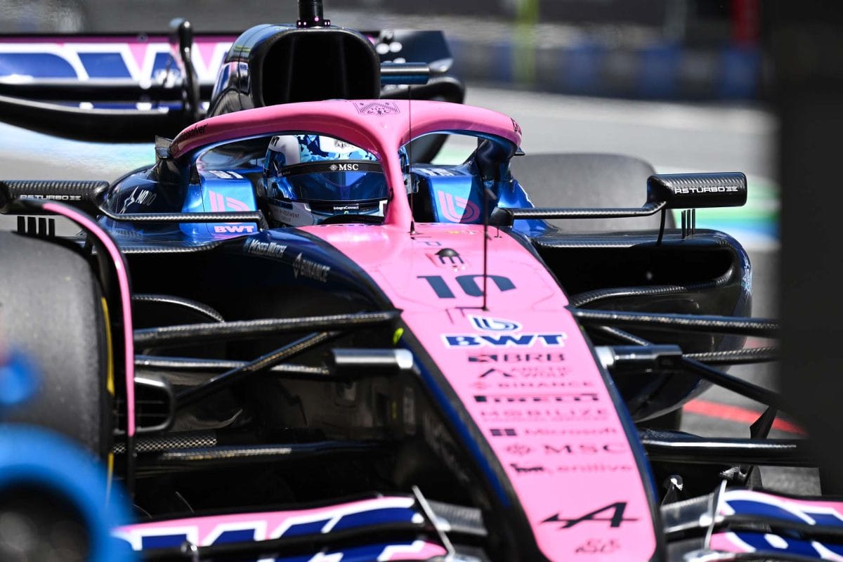 A kánikula és technikai gondok kereszttüzében: Gasly küzdelmes barcelonai versenye