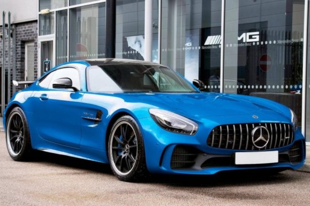 Kirakatdekoráció: Kreatív ötletek a figyelemfelkeltő megjelenéshez