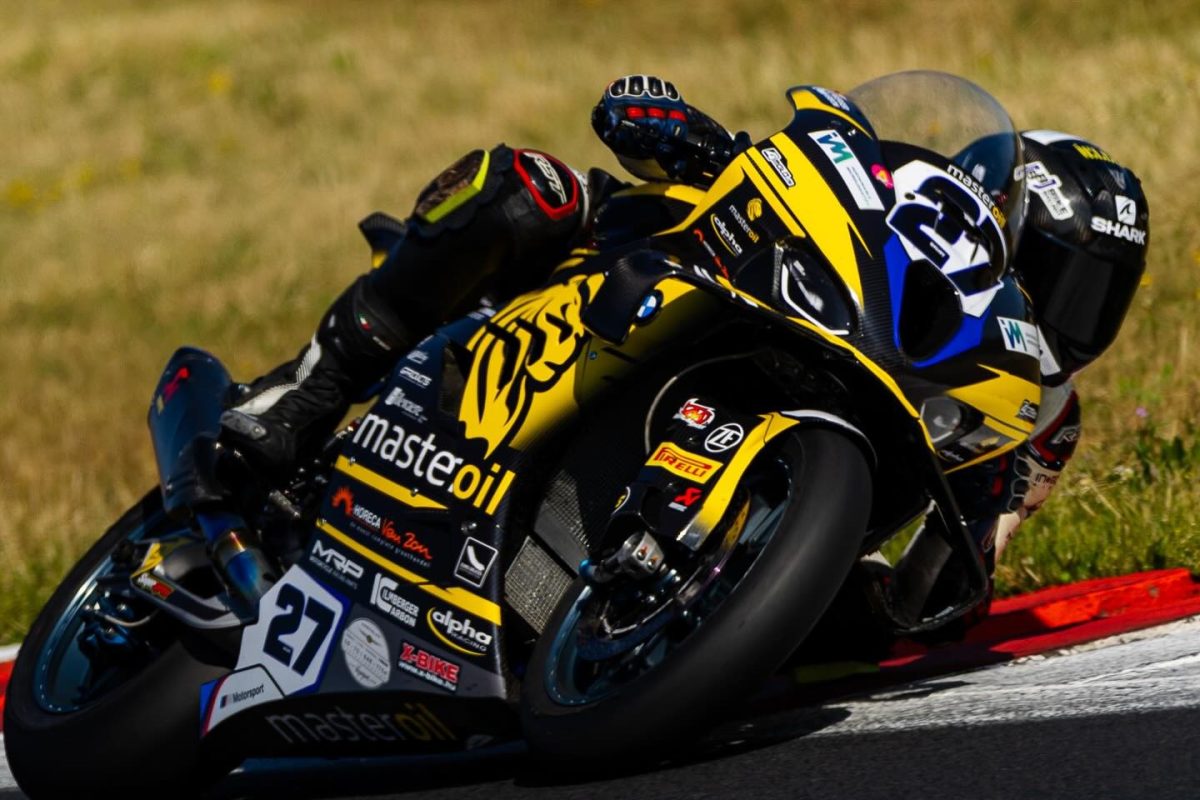 Magyar Versenyzők: Öt pontszerzés és Egy Kiesés a Mérlegben