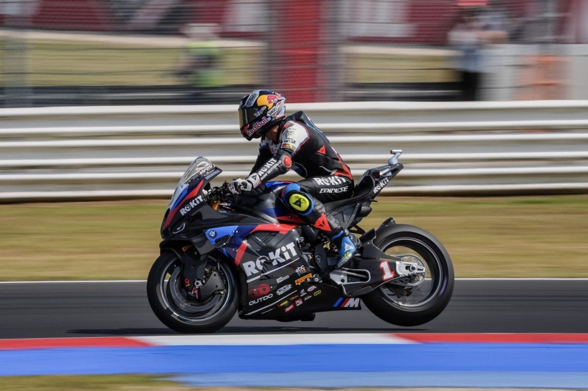 Razgatlıoğlu mesterhármast ért el, Bulega maximális kármentést produkált a misanói második futamon