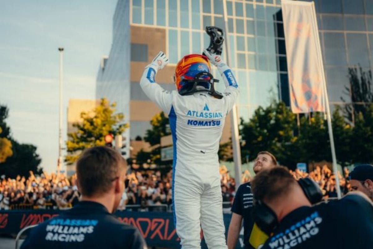 Sainz: Ha nincs topcsapat, építek egyet!” – A spanyol versenyző eltökéltsége a siker elérésében