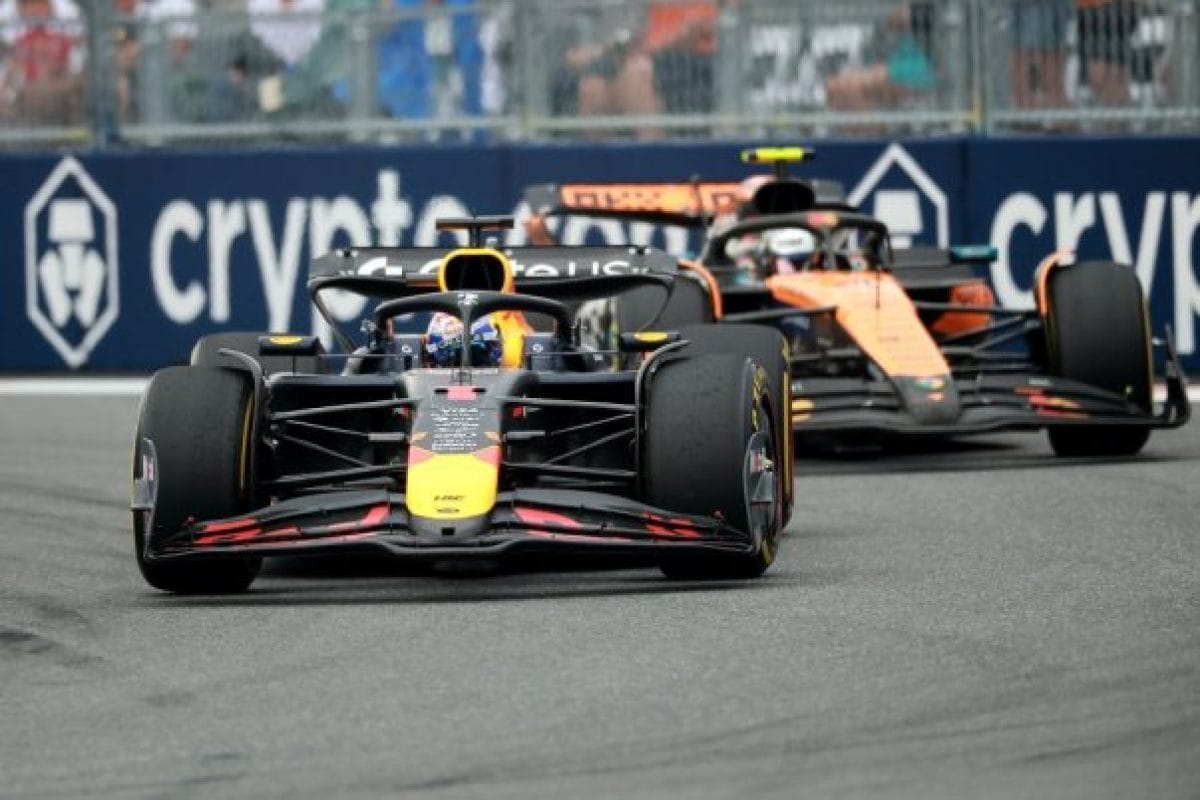 Az elszánt küzdelem fáklyavivője: Norris és Verstappen az összecsapásért készül