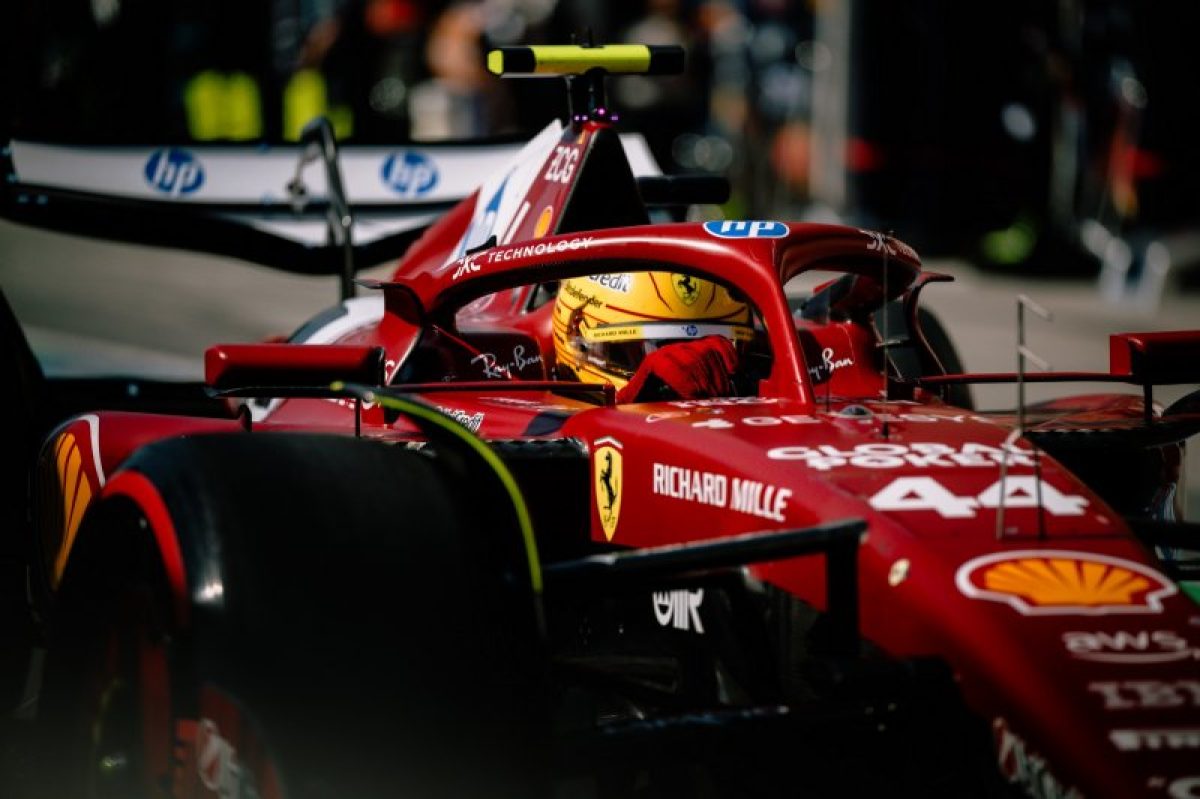 Az autóversenyzőnek, Hamiltonnak elengedhetetlen egy kimagasló autó a sikerhez