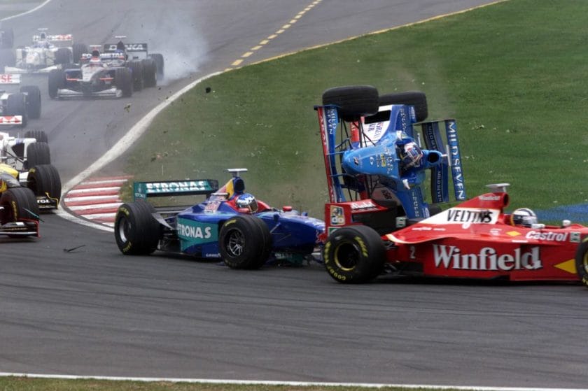 Az ikonikus baleset, amely meghatározta a Forma-1-es Kanadai Nagydíj történetét (videó)