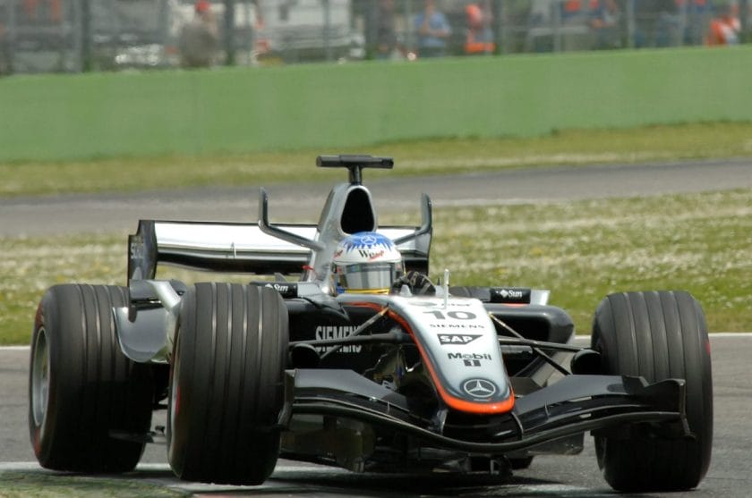 Rekordsebességű F1-es baleset, amely megúszta a sérüléseket – videó