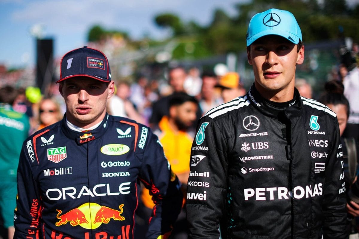 Az aggasztó helyzet: Russell esélyt lát Verstappen hibájából