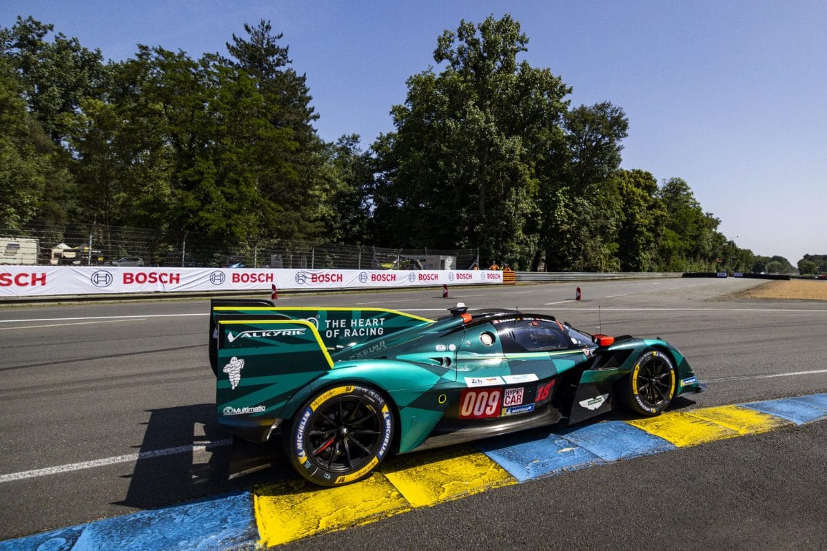 Az események sűrű sorjában: Meglepetések, kizárások és nagy nevek a Le Mans-i időmérőn