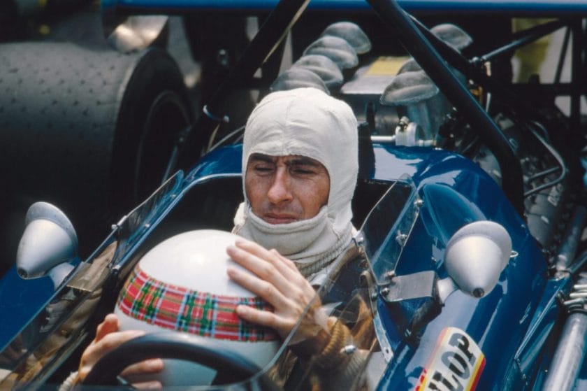 Az élet és halál közötti pillanat: amikor a F1-es pilóta megmentéséből halálos veszélybe került