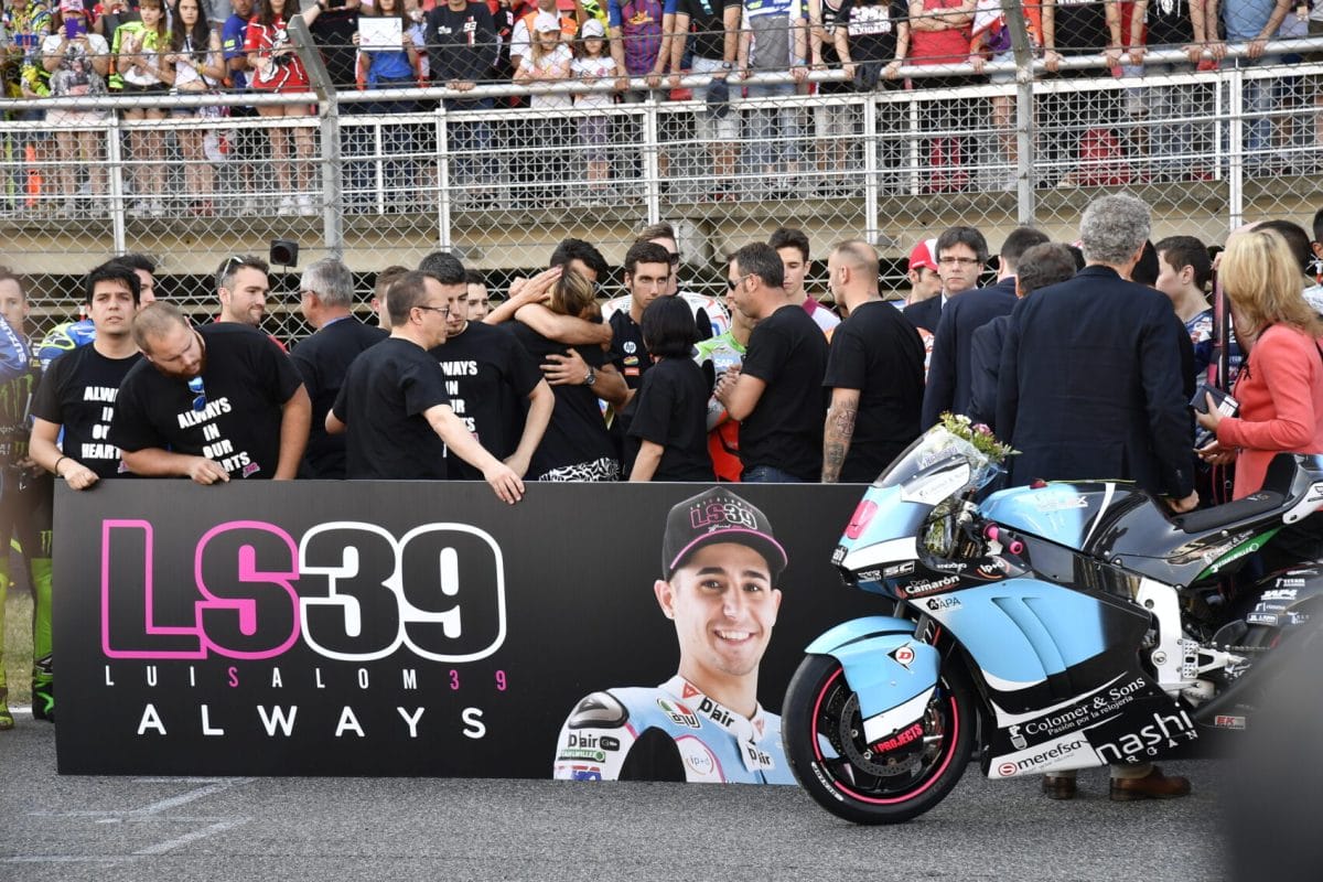 Édesanyja csak az ágyban akart feküdni a tehetséges pilóta halála után, de tudta, hogy nem teheti meg