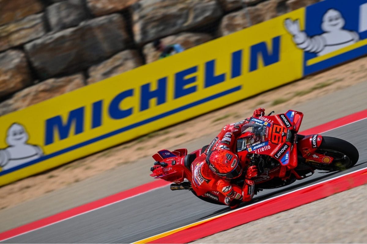 A Márquez testvérek uralma: Marc rekordot döntve nyert, Alex megelőzte Bagnaia-t Aragóniában