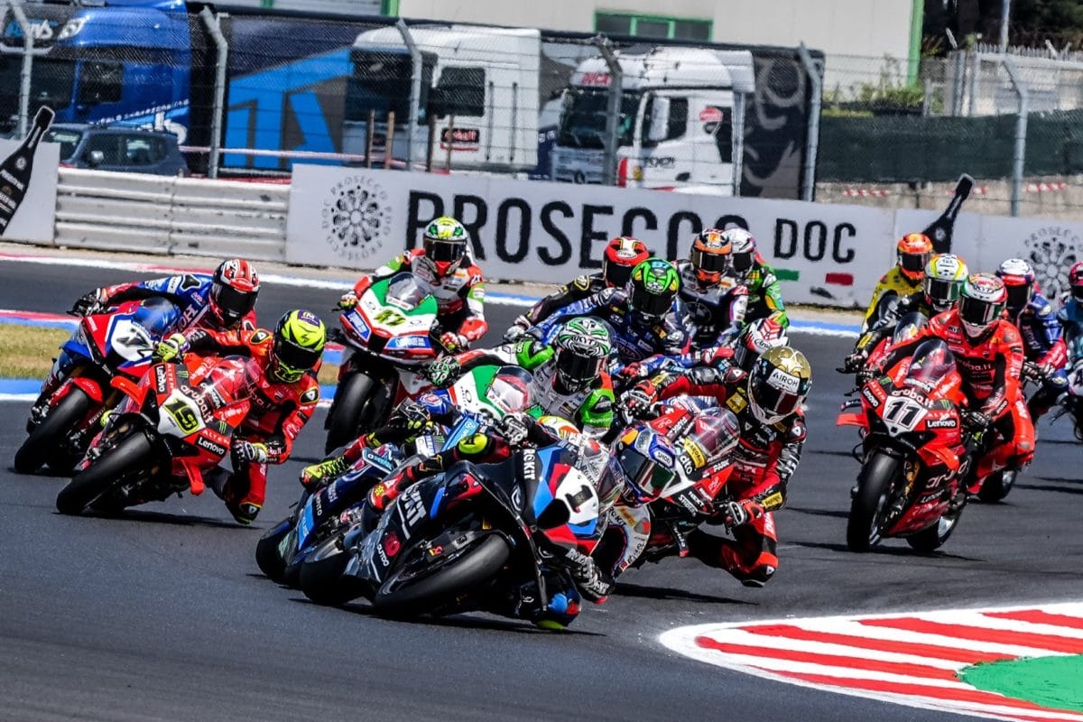 A Szuperbike Világbajnokság tragédiája: Pályabíró halála a legutóbbi hétvégén