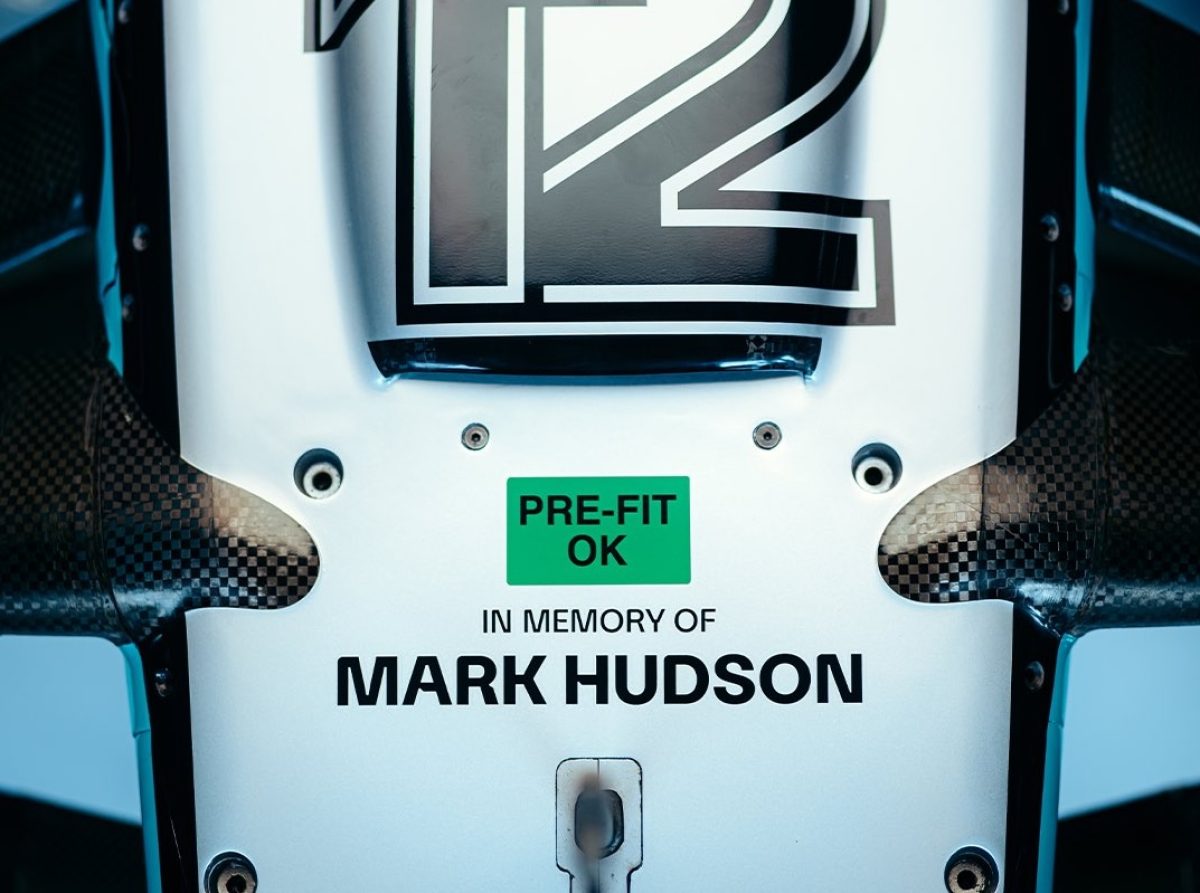 A Mercedes F1 csapata gyászol: Sajátos emlékezés egy elveszett hősre