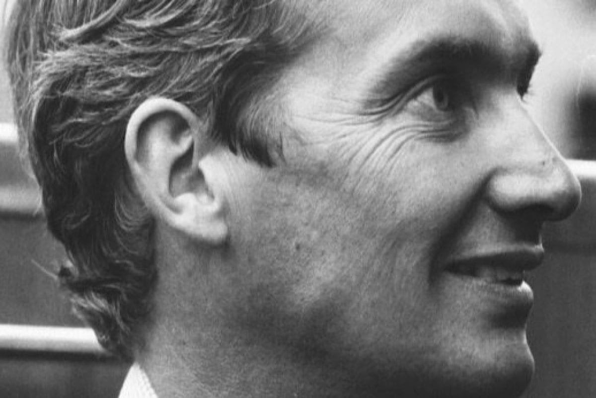 Szétzúzott lábbal a pályán: Szorult helyzetben a Ferrari F1-es pilótája