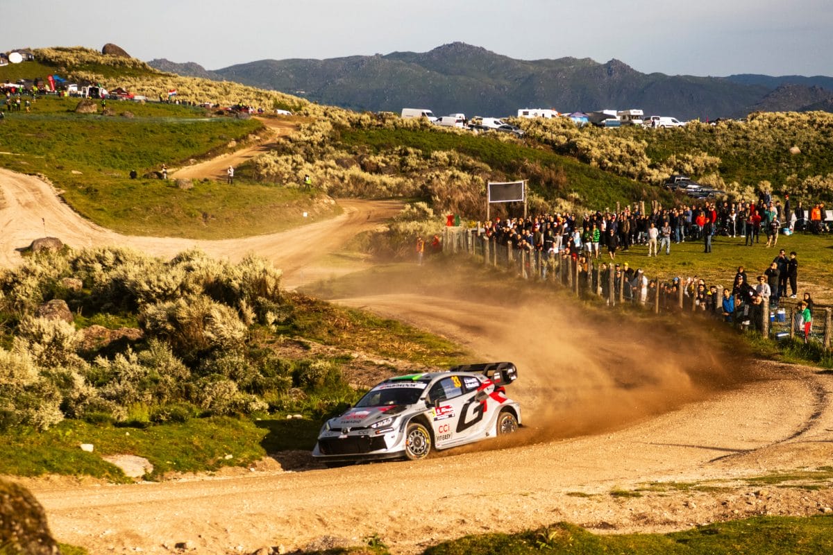 Előrehaladás az Éllovas: Elfyn Evans tervei Szardíniára