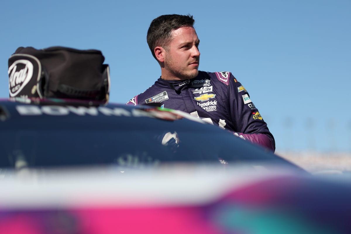 NASCAR csoda Mexikóban: Alex Bowman hihetetlen fordulata a versenyen