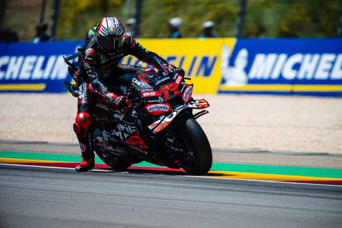 Katasztrofális időmérője után mindent kockára tett Bezzecchi, aki halálra rémítette édesanyját (videó)