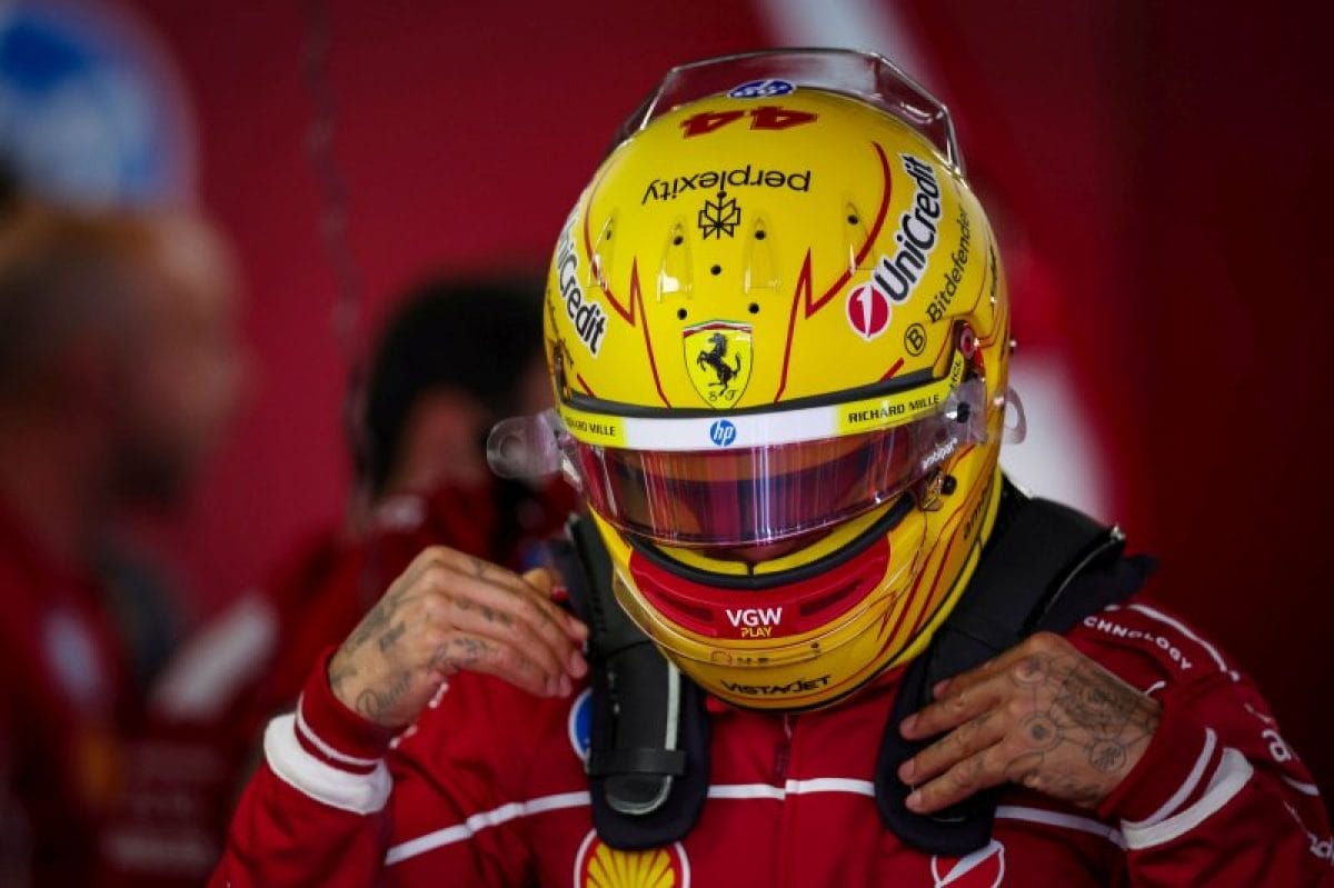 Hamilton bocsánatot kért barcelonai interjújáért