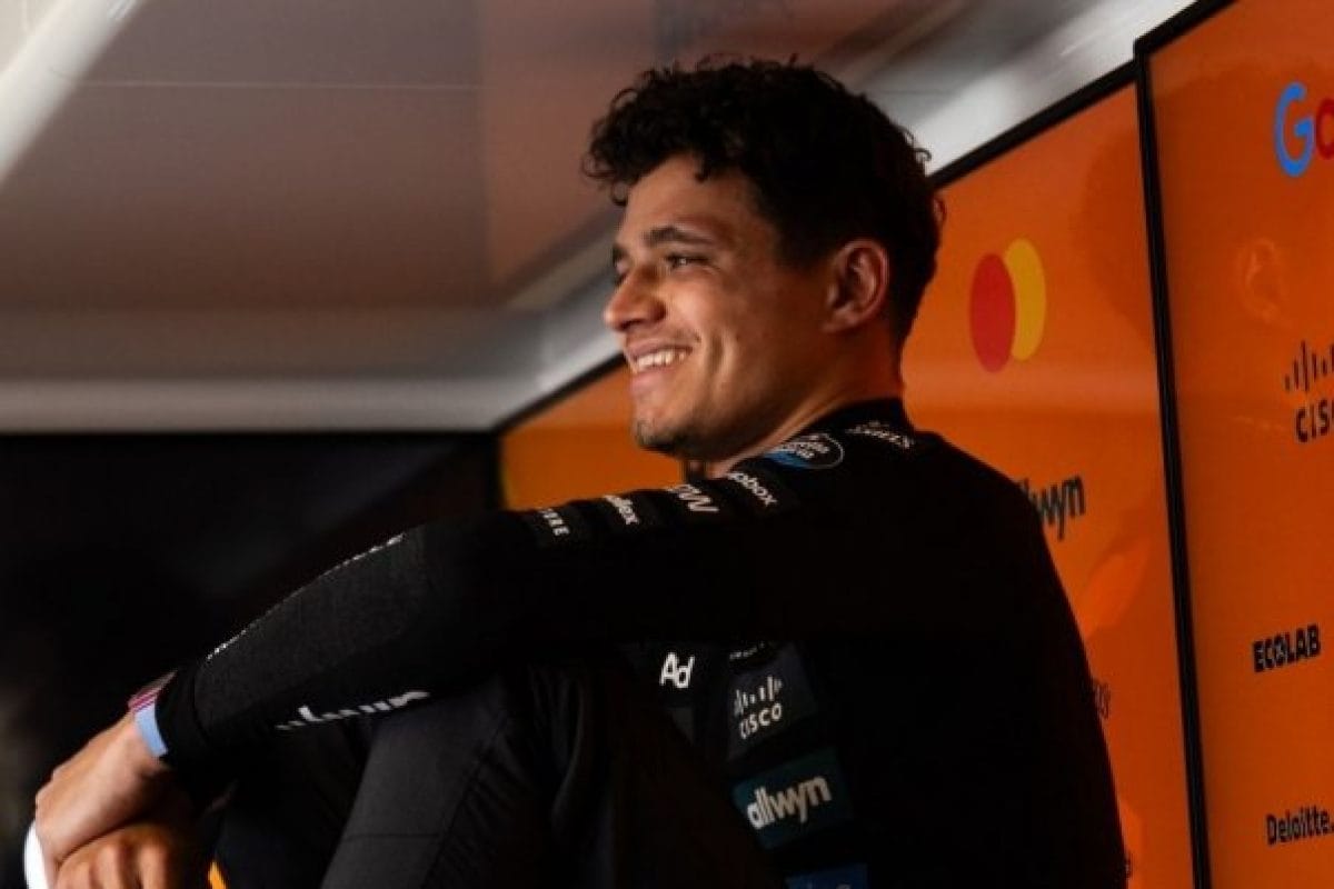 Ütközés és ünneplés az F1-ben vasárnap: Friss hírek a McLaren és a Mercedes csapatokról