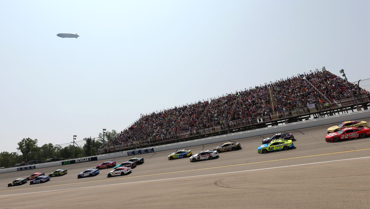 Döntött a bíróság: A peren kívüli csapatok kötelesek belső, titkos pénzügyi adatokat kiadni a NASCAR-nak –