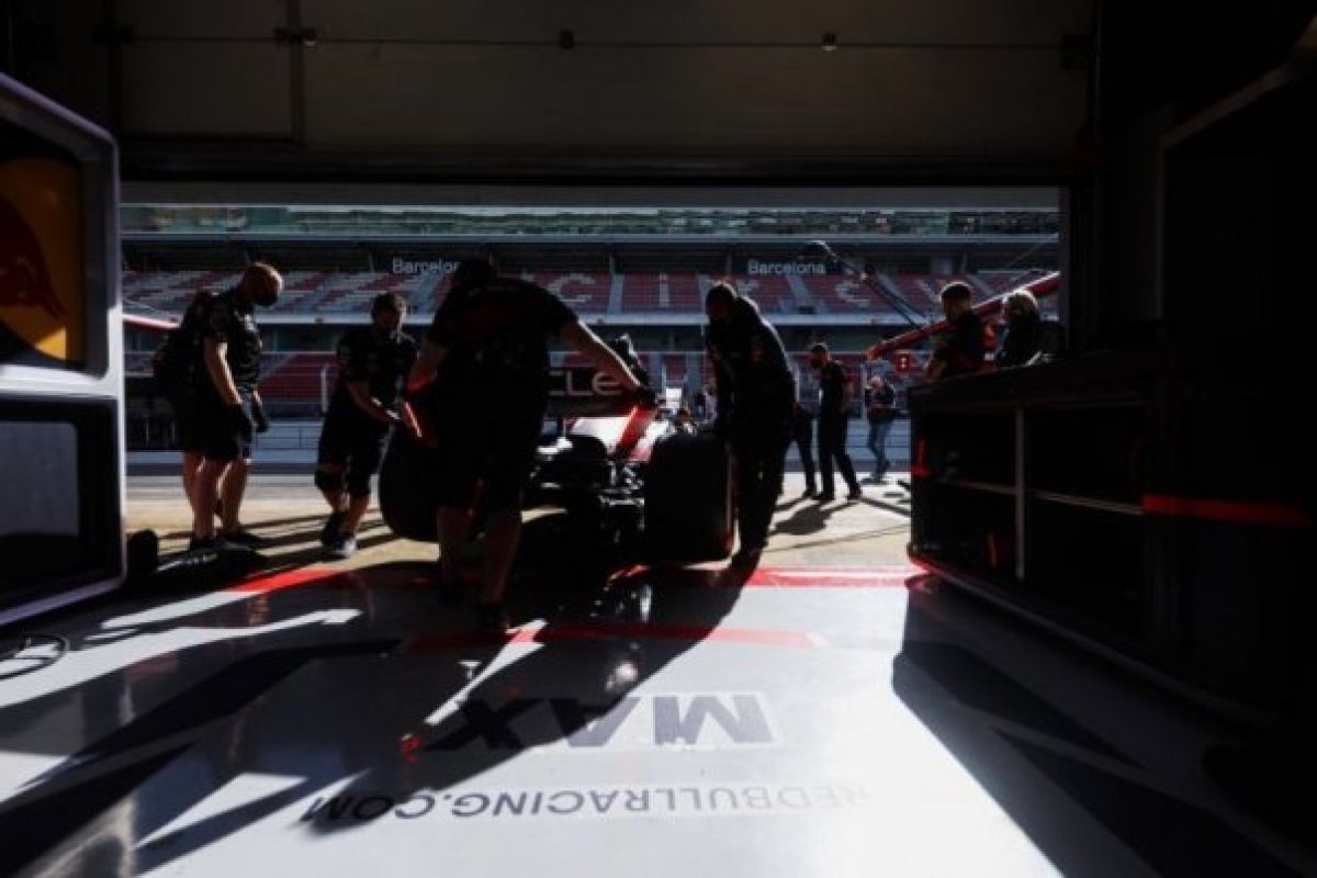 Sajtó: Rendhagyó tesztidőszak várhat az F1-re