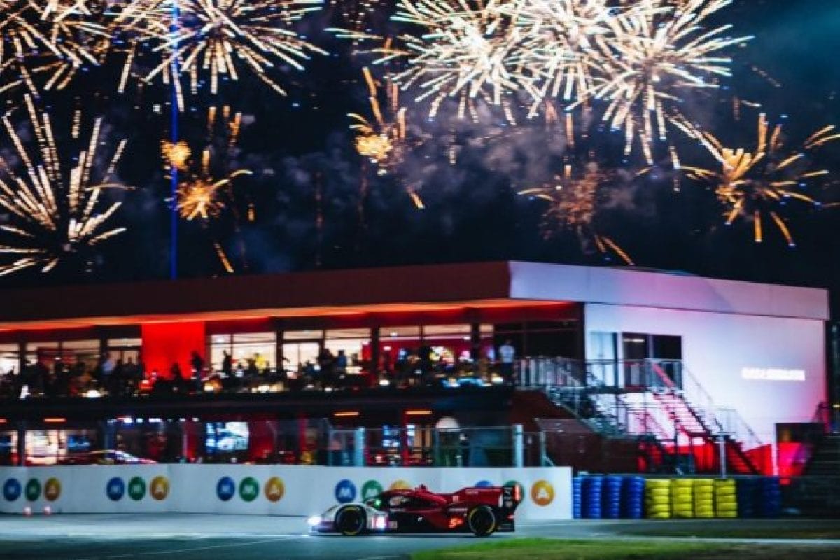 A Ferrari uralma a Le Mans 24 órás versenyen: a nyílt csata kezdete