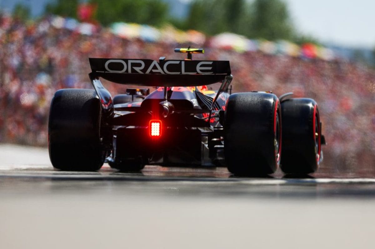 Tsunoda kénytelen a bokszból indulni az F1-es Spanyol Nagydíjon