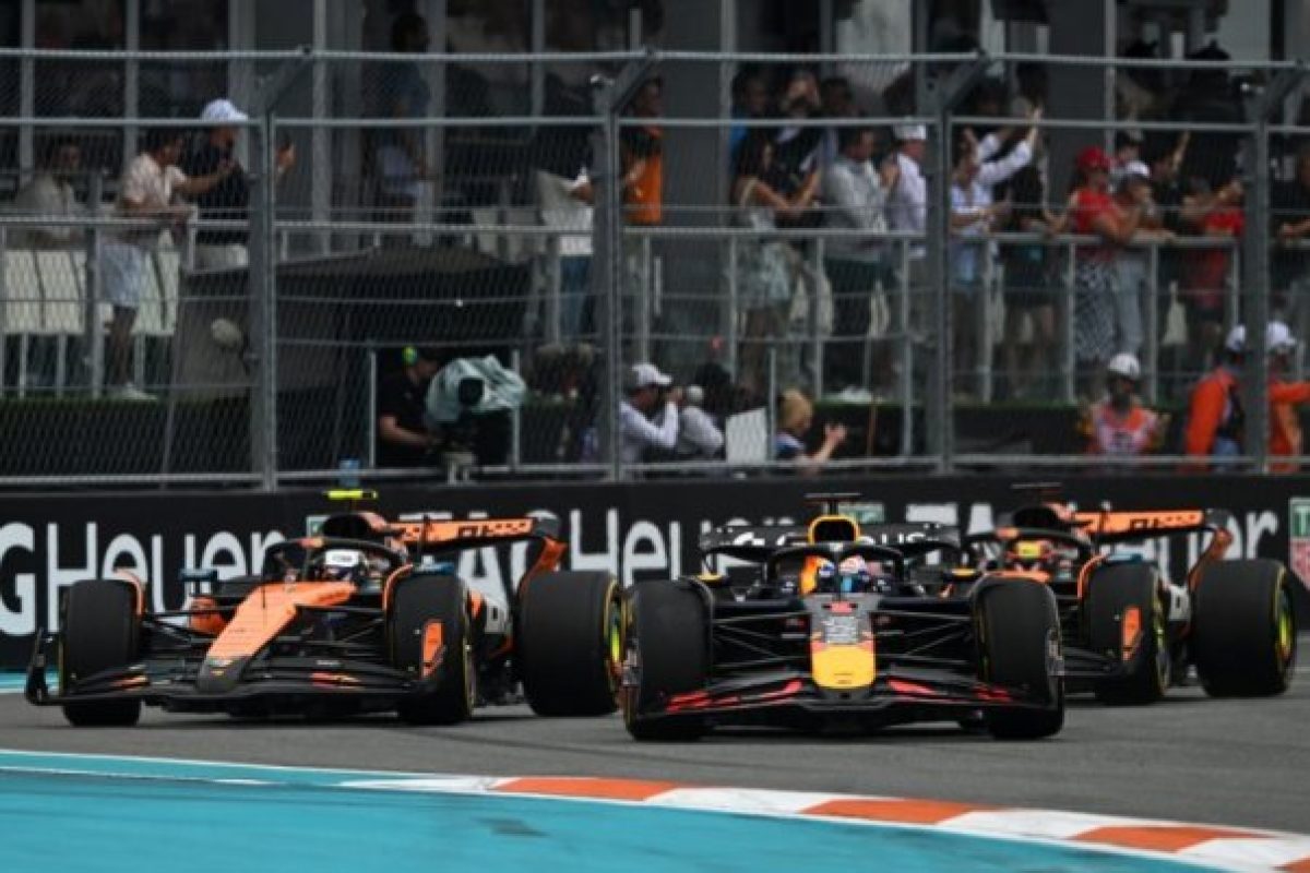 Az F1-es csaták Etikettje: Mit Szabad És Mit Nem?