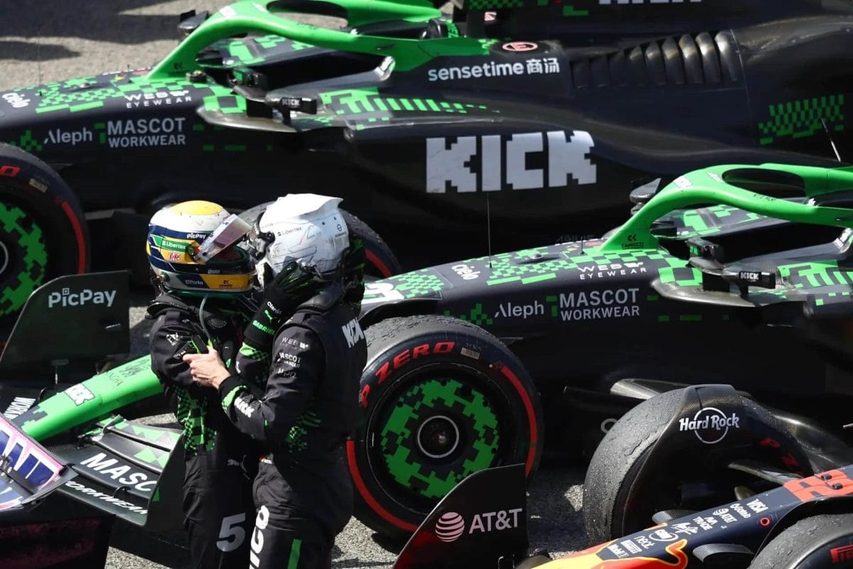 Az Új Szárnyszabálygyőztes – Egy Ferrari Is Eldőlt