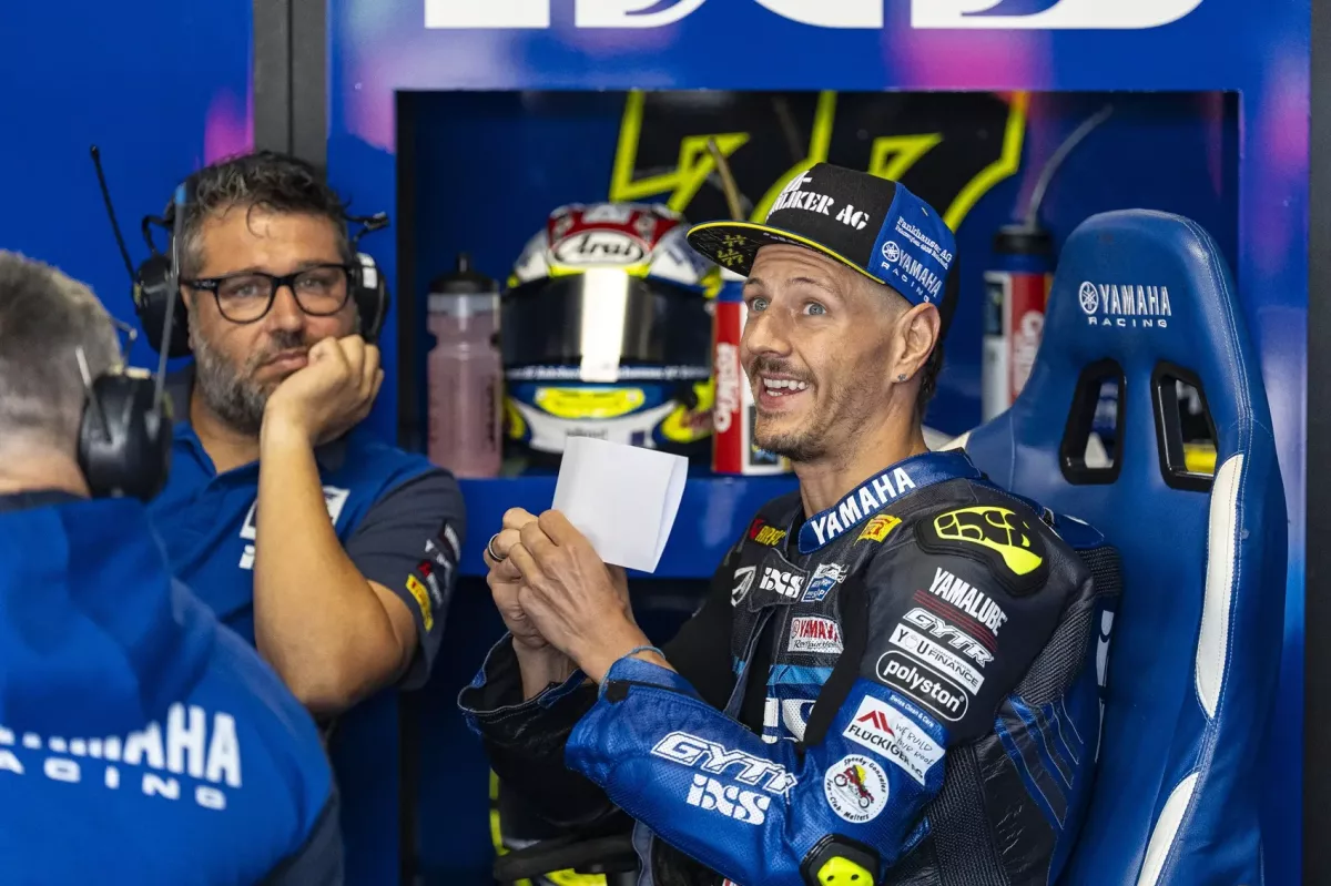 Yamaha-pilóta Magyarországon: Magyarul tanult a Balaton Parkon