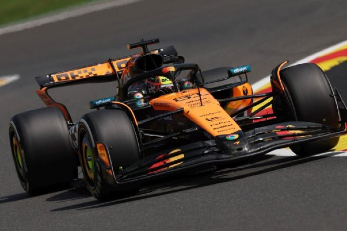 Piastri zsinórban tarolt az egyetlen spái edzésen