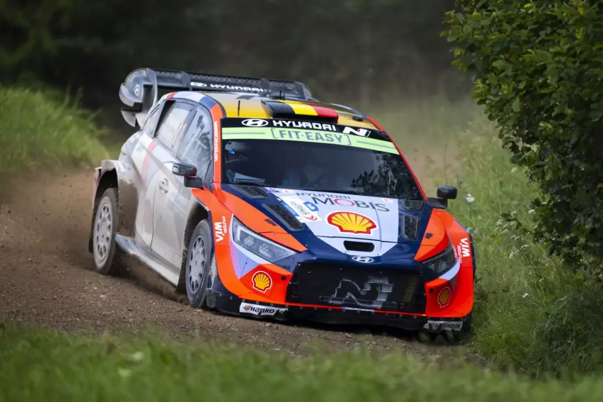 Neuville a versenyrajt újítása mellett kampányol