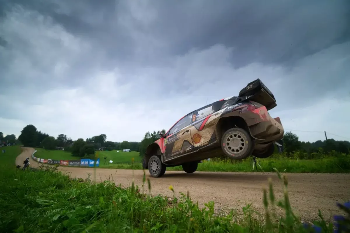 A Tanak célozza meg a 2019-es siker ismétlését a Finn Rallyn