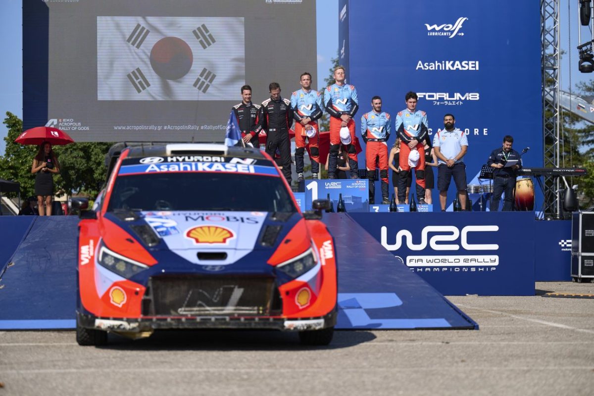 Abiteboul szerint Tanak hihetetlen teljesítményt nyújtott Görögországban, de elégedett Fourmaux-val is